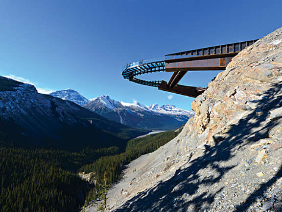 Glacier Skywalk with Mountains